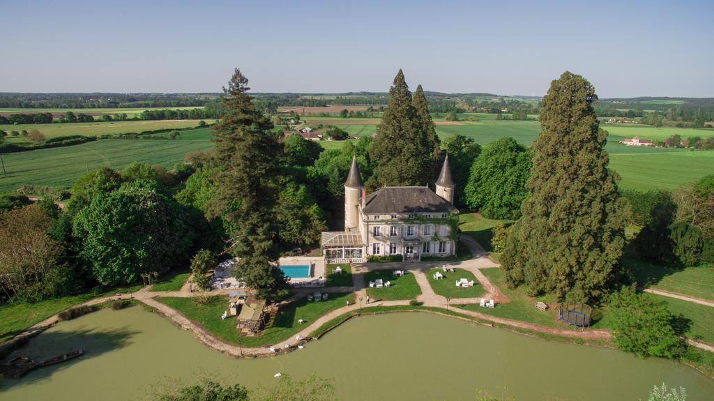 Chateau Les Vallees Tournon-Saint-Pierre Exterior foto